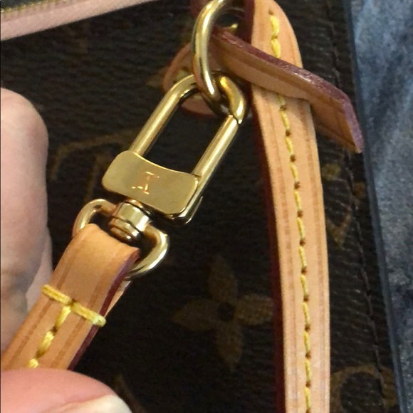 Louis Vuitton neverfull pouchette - Picture 5 of 8